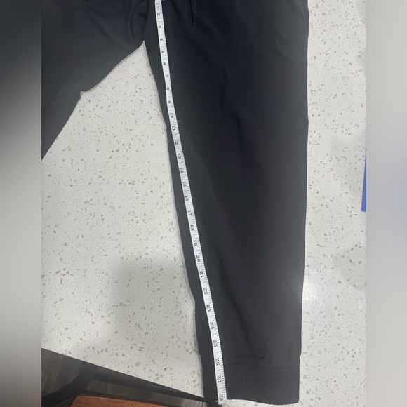 lululemon athletica Black ABC XL Joggers. 28 inseam. - Picture 5 of 5
